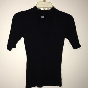 Keyhole short sleeve fitted top